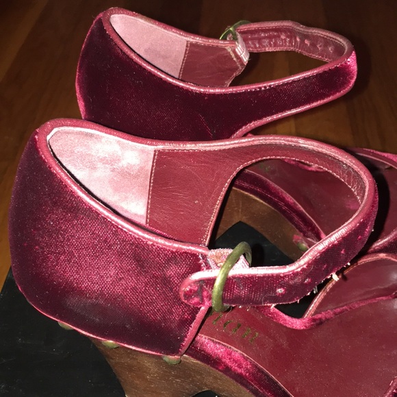wine velvet Delman strappy wood platform heels sz6 - Picture 4 of 7